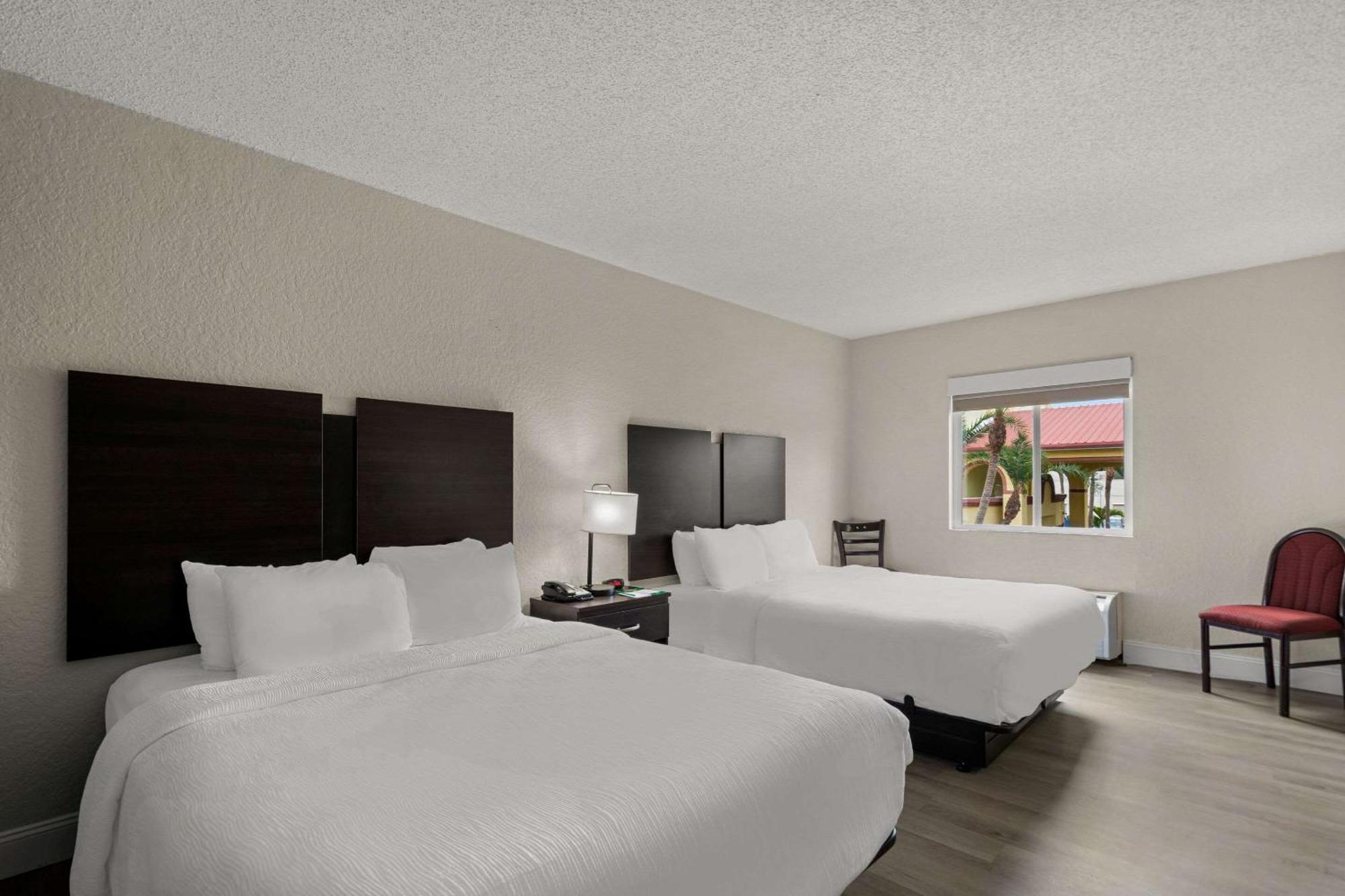 Quality Inn Sarasota I-75 Luaran gambar